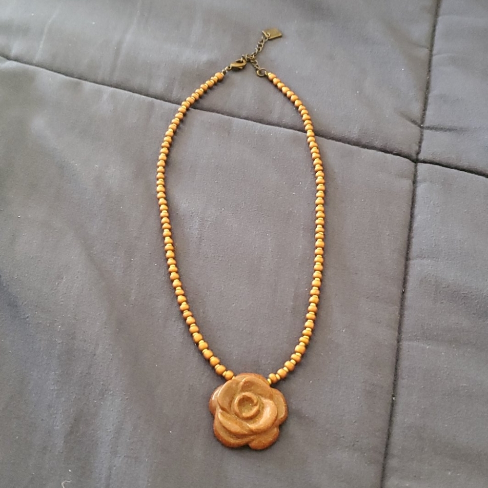 Rust goldish color rose necklace
